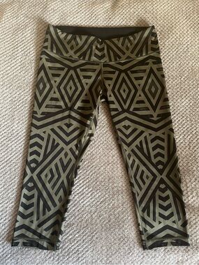 Lululemon Wunder Crop
